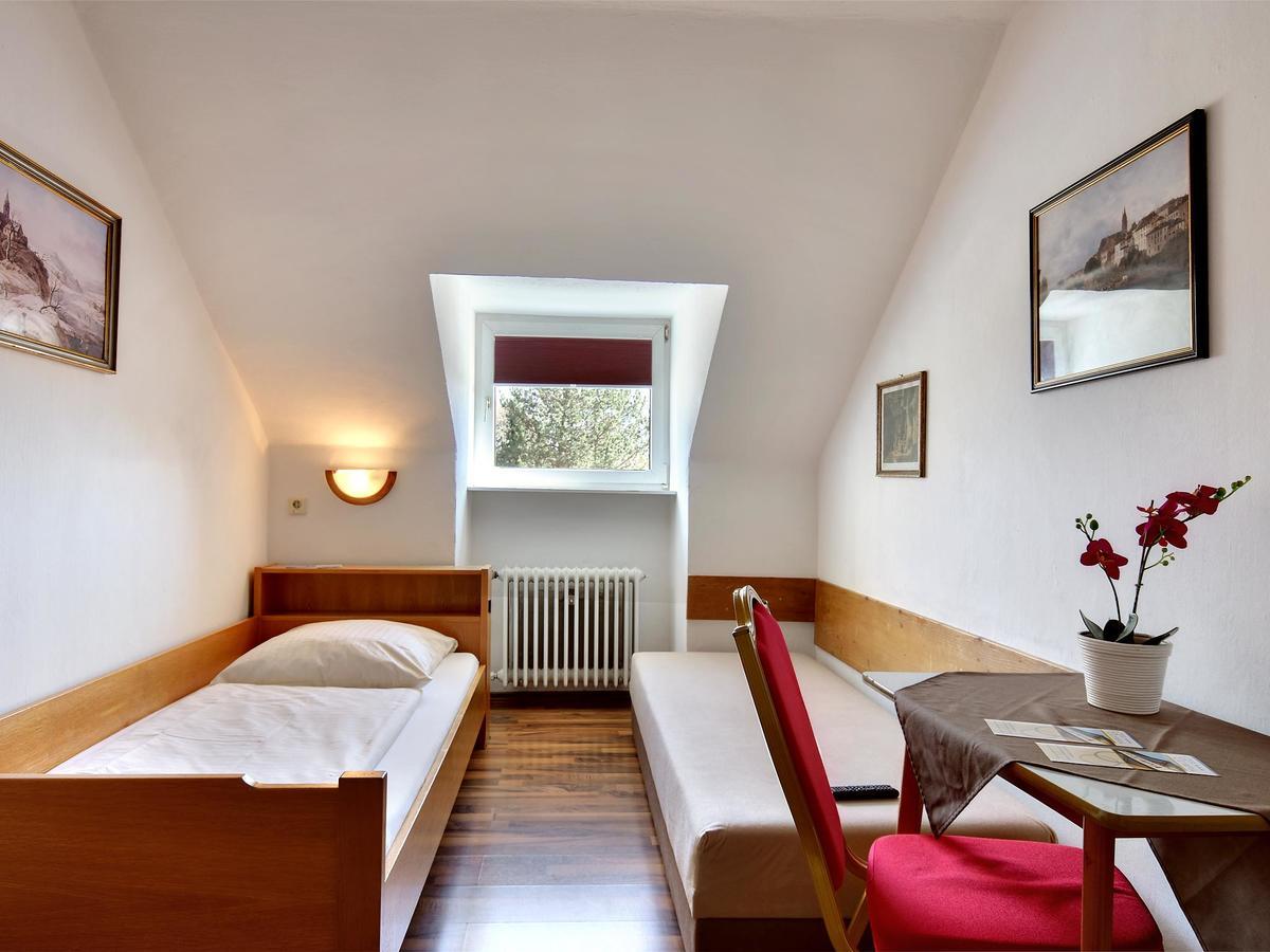 Hotel Olympia Мюнхен Екстер'єр фото